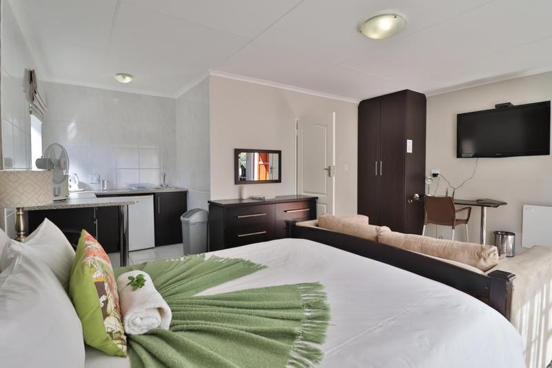 Fin And Feather Guest Lodge Boksburg Ngoại thất bức ảnh