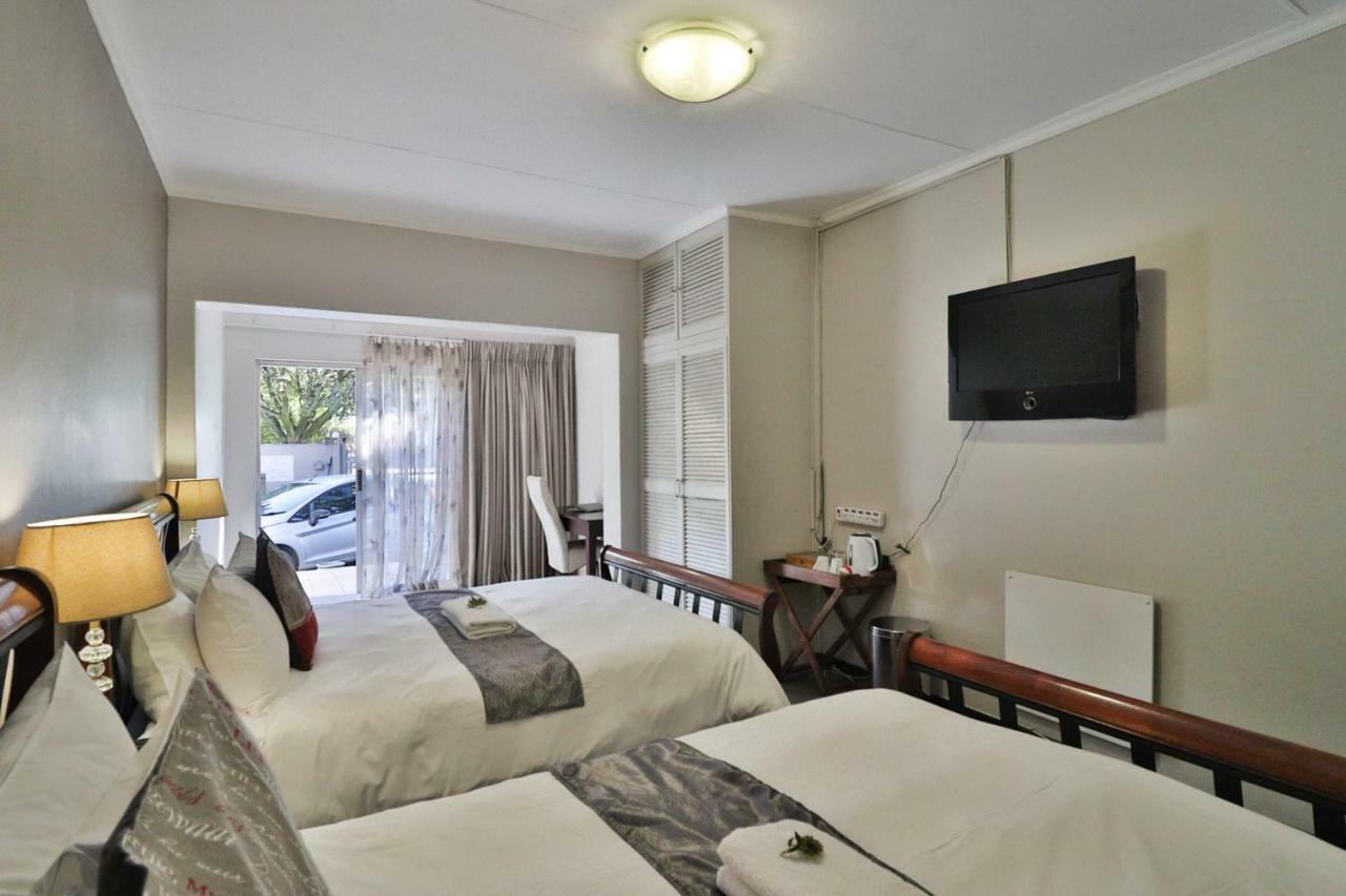Fin And Feather Guest Lodge Boksburg Ngoại thất bức ảnh