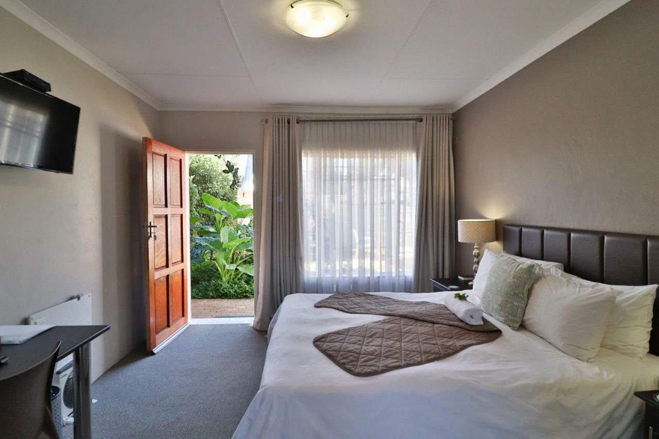 Fin And Feather Guest Lodge Boksburg Ngoại thất bức ảnh